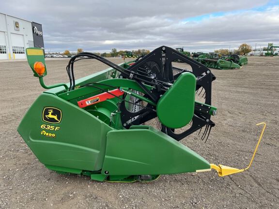 2019 John Deere 635F Header Combine
