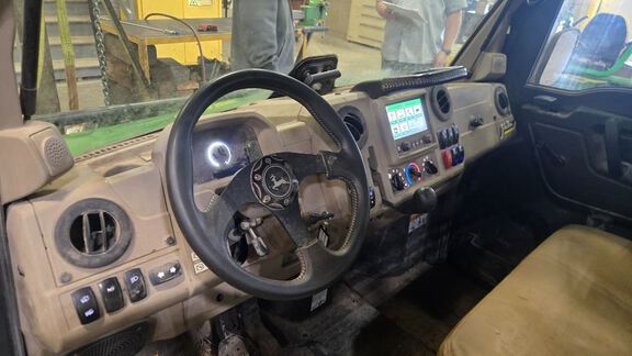 2024 John Deere XUV835R ATV