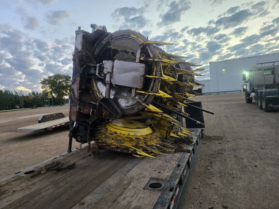 2020 John Deere 772 Header Forage