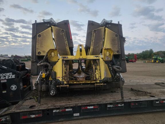 2020 John Deere 772 Header Forage