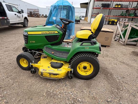 2015 John Deere X734 Garden Tractor