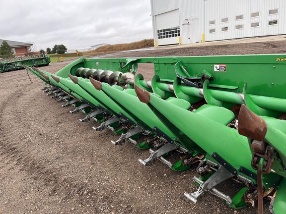 2013 John Deere 612C Header Corn Head