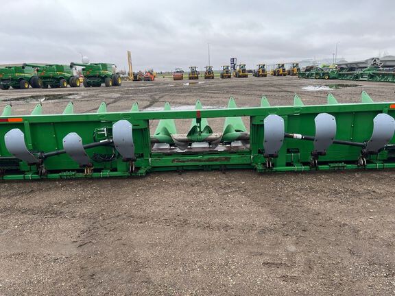 2013 John Deere 612C Header Corn Head