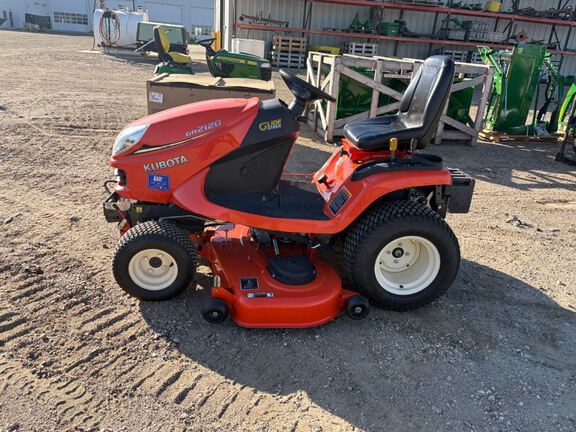 2019 Kubota GR2120 Garden Tractor