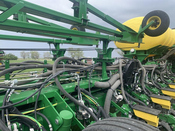 2021 John Deere 1775NT Planter