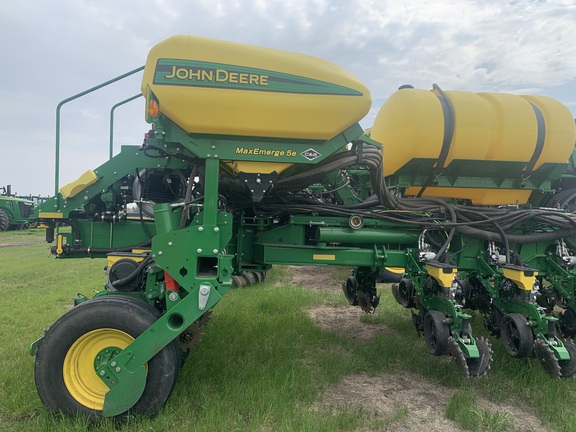 2021 John Deere 1775NT Planter