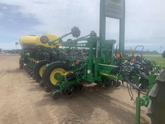 2021 John Deere 1775NT Planter