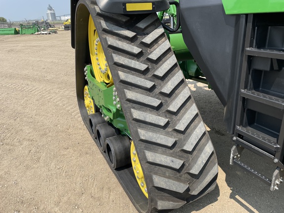 2023 John Deere 8RX 410 Tractor Rubber Track