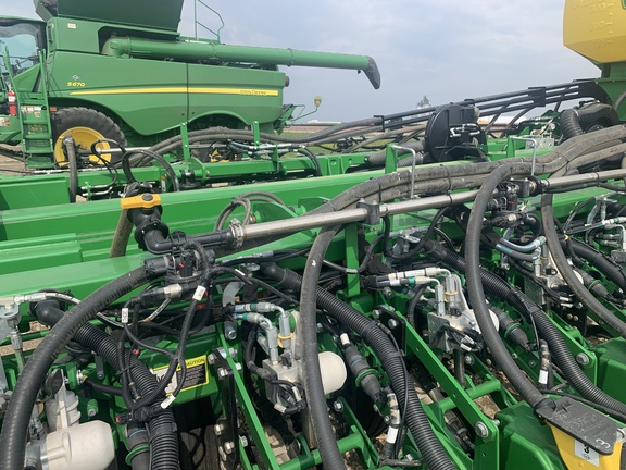 2022 John Deere DB60 Planter