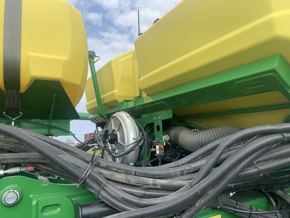 2022 John Deere DB60 Planter