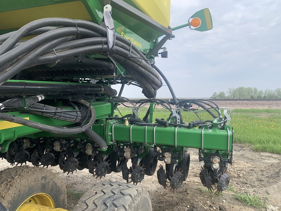 2022 John Deere DB60 Planter