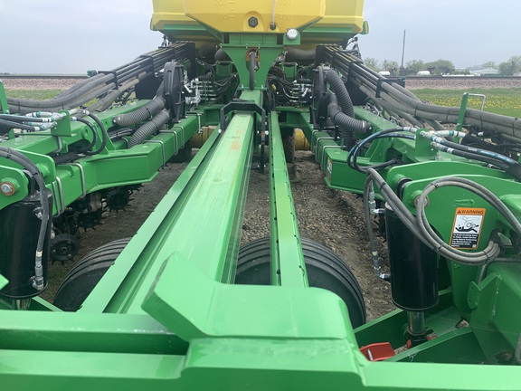 2022 John Deere DB60 Planter