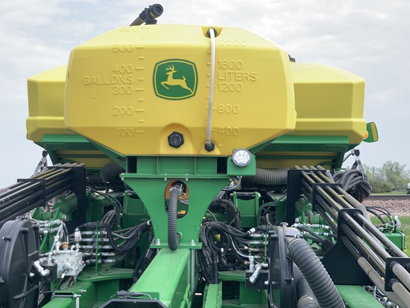 2022 John Deere DB60 Planter