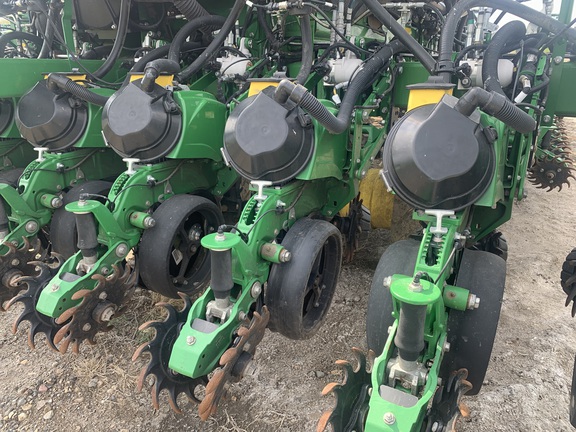 2022 John Deere DB60 Planter