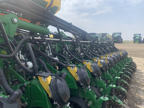 2022 John Deere DB60 Planter