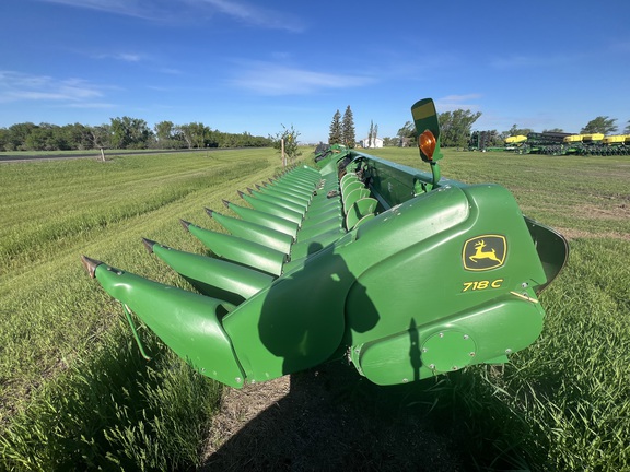 2020 John Deere 718C Header Corn Head