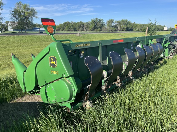 2020 John Deere 718C Header Corn Head