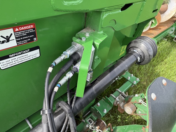 2020 John Deere 718C Header Corn Head