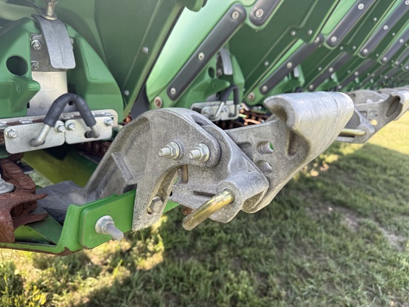 2020 John Deere 718C Header Corn Head