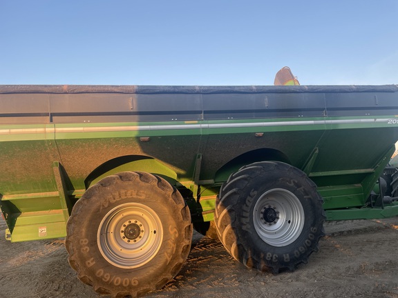 2019 Brent 2096 Grain Cart