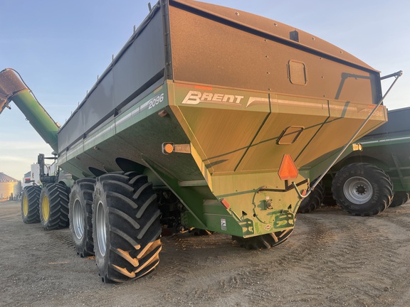 2019 Brent 2096 Grain Cart