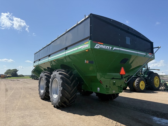 2019 Brent 2096 Grain Cart