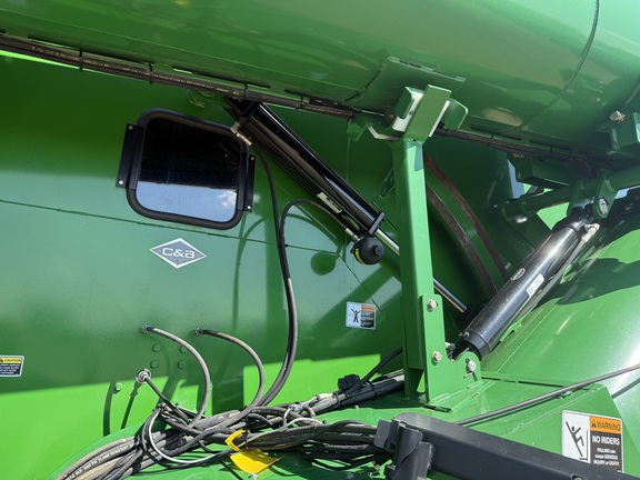 2019 Brent 2096 Grain Cart