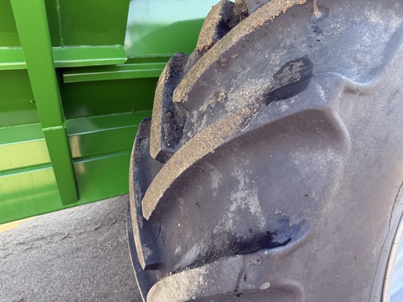 2019 Brent 2096 Grain Cart