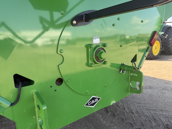 2019 Brent 2096 Grain Cart