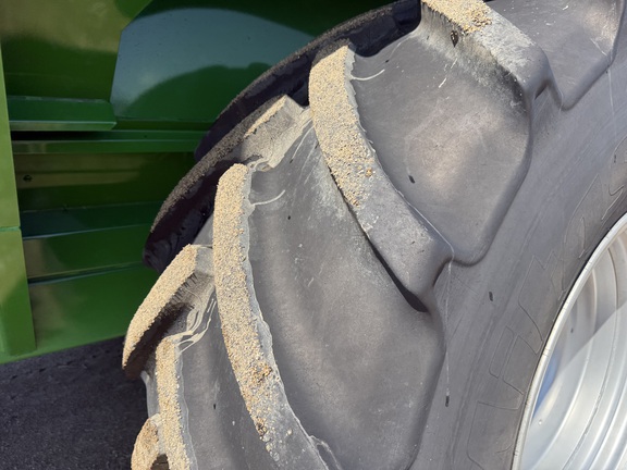 2019 Brent 2096 Grain Cart