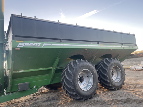 2018 Brent 2096 Grain Cart