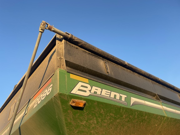 2018 Brent 2096 Grain Cart