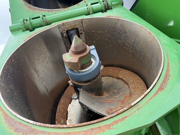 2018 Brent 2096 Grain Cart