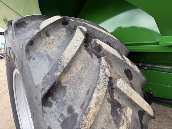 2018 Brent 2096 Grain Cart