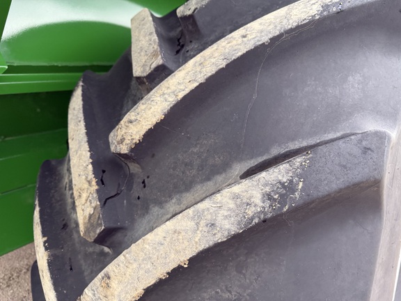 2018 Brent 2096 Grain Cart