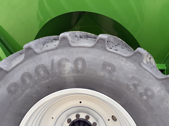 2018 Brent 2096 Grain Cart