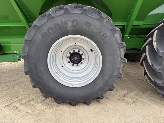 2018 Brent 2096 Grain Cart