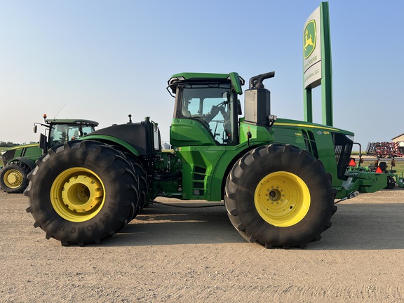 2023 John Deere 9R 590 Tractor 4WD