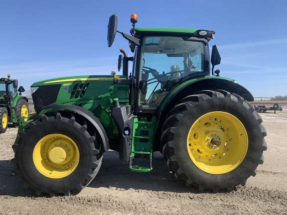 2021 John Deere 6195R Tractor