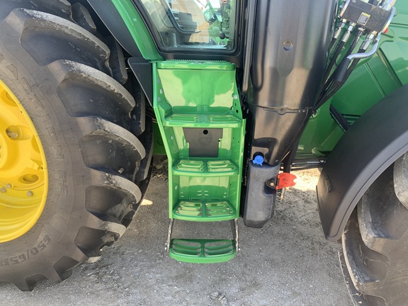 2021 John Deere 6195R Tractor