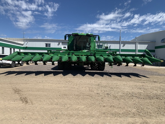 2022 John Deere C16F Header Corn Head