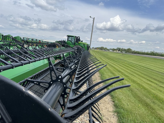 2022 John Deere HD50F Header Combine