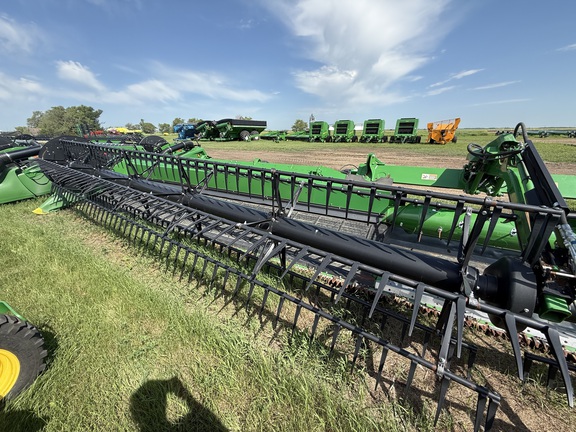 2022 John Deere HD50F Header Combine