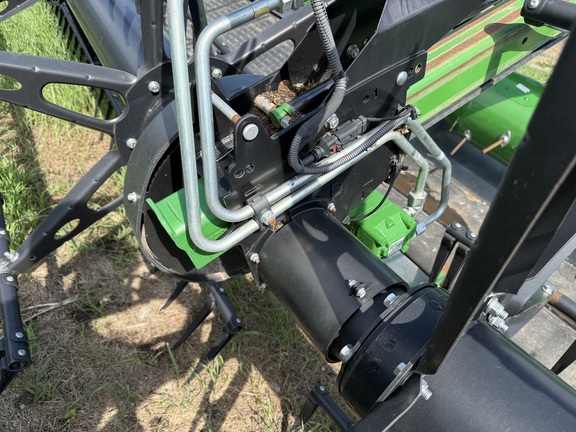 2022 John Deere HD50F Header Combine