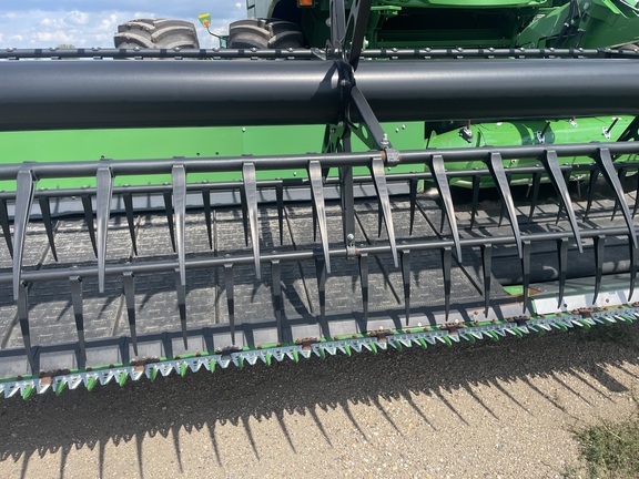 2022 John Deere HD50F Header Combine