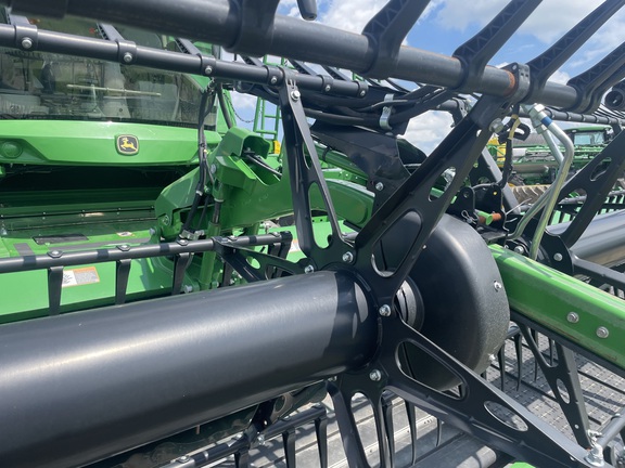 2022 John Deere HD50F Header Combine