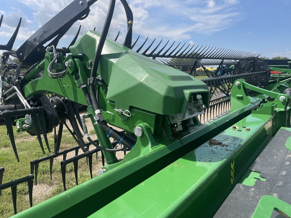 2022 John Deere HD50F Header Combine