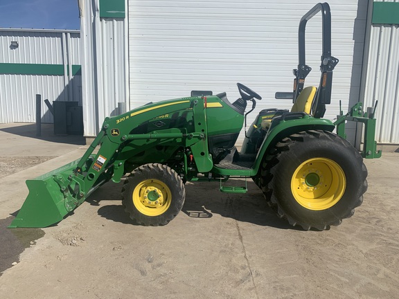 2023 John Deere 3046R Tractor Compact