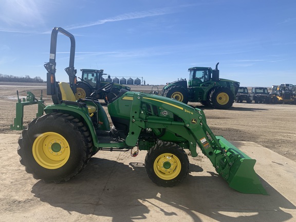 2023 John Deere 3046R Tractor Compact