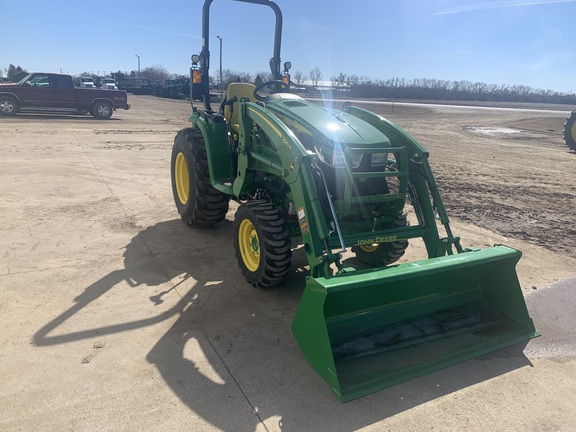 2023 John Deere 3046R Tractor Compact